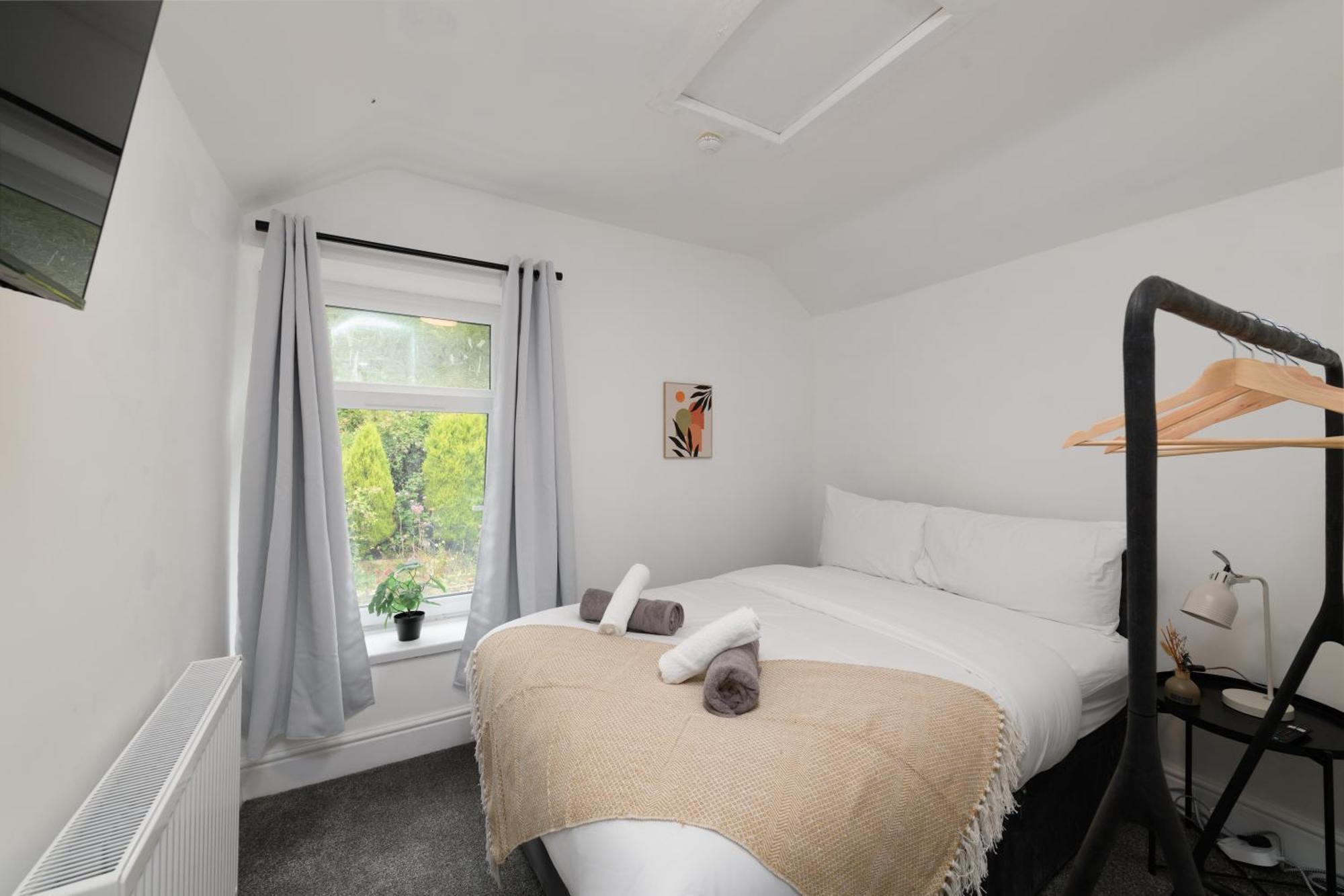 Cosy 3 Bedroom Apartment *