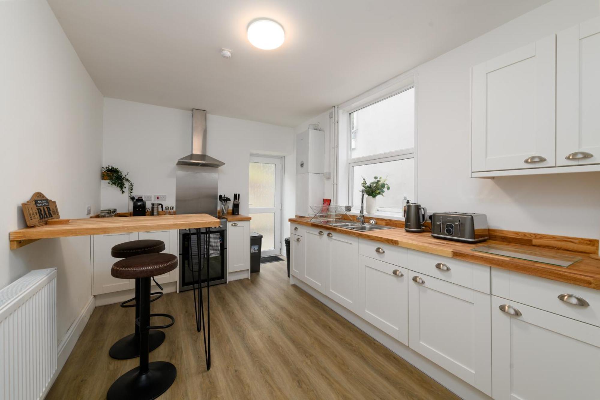 Cosy 3 Bedroom * Swansea